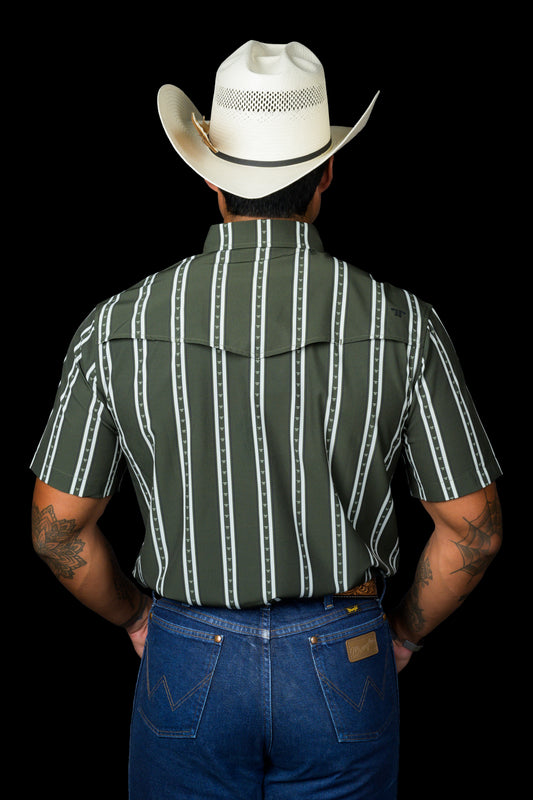 The Tucker in Green - Short Sleeve Pearl Snap