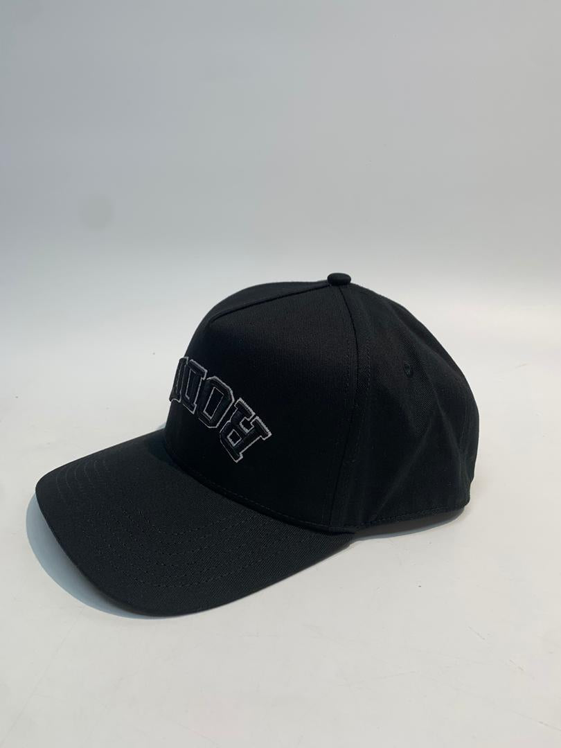 “Rodeo” Hat Black Out