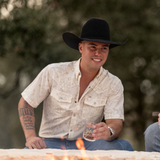 The Carson in Beige Short Sleeve Snap